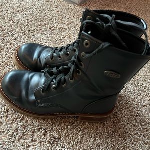 Lugs women’s boots size 9